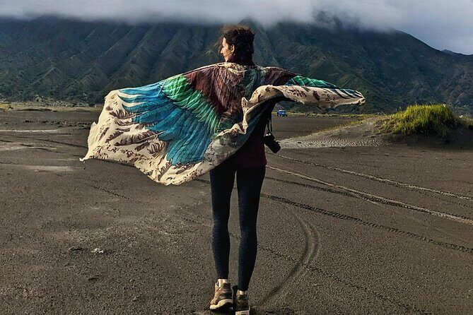 3D2N Ijen Blue Fire, Tumpak Sewu Waterfall & Mt. Bromo from Bali - Ijen Crater blue fire: what you’re really paying for
