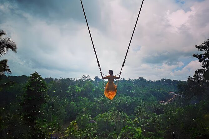Amazing Bali Swing Experience with Ubud Full Day Tour - Ubud Palace: a royal stop that’s short but worth it