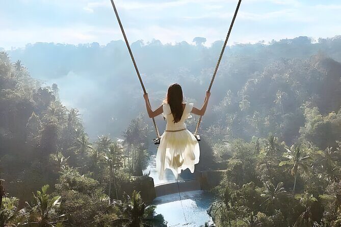 Amazing Bali Swing Experience with Ubud Full Day Tour - Food and drinks: lunch set menu with an open-bar setup at Bali Swing