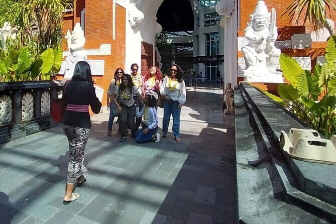 Bali airport transfer check in or check out Ubud area - The real-world ride experience: safety, communication, and calm driving