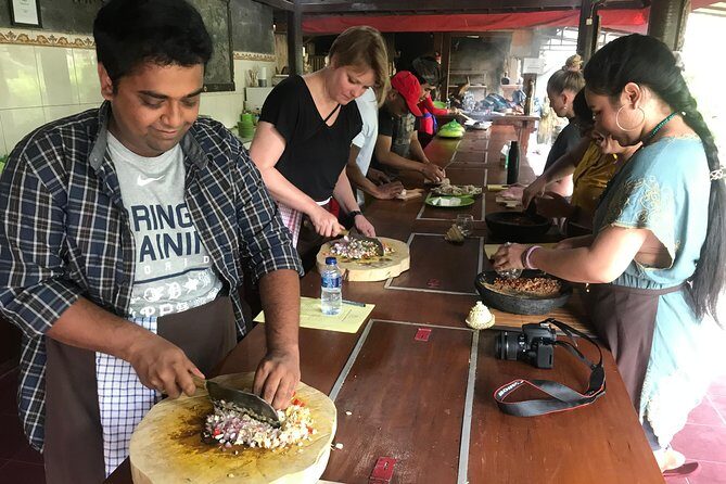 Bali Cooking Class Experience with All Inclusive - Learning Balinese offerings, then heading to the macaques