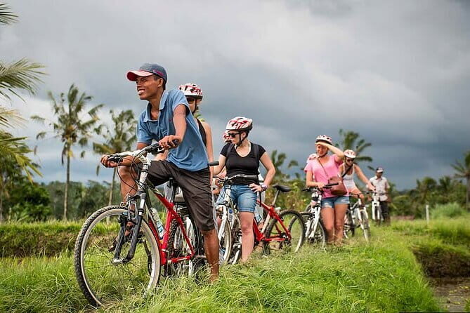 Bali Countryside Eco Cycling Tour include Lunch - Batu Sepih Cooking Demonstration and the Lunch You Eat