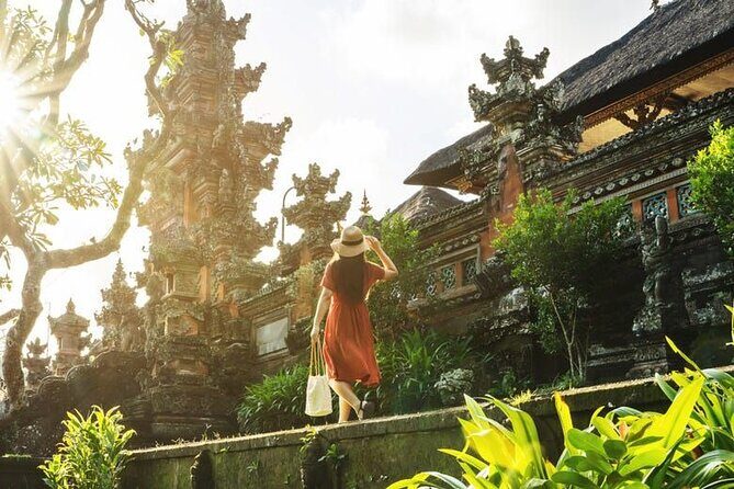 Bali Day Trip to Ubud Highlight Tour and Tanah Lot Temple - Puseh Batuan Temple and Wantilan: A Culture Stop That Isn’t Just a Photo