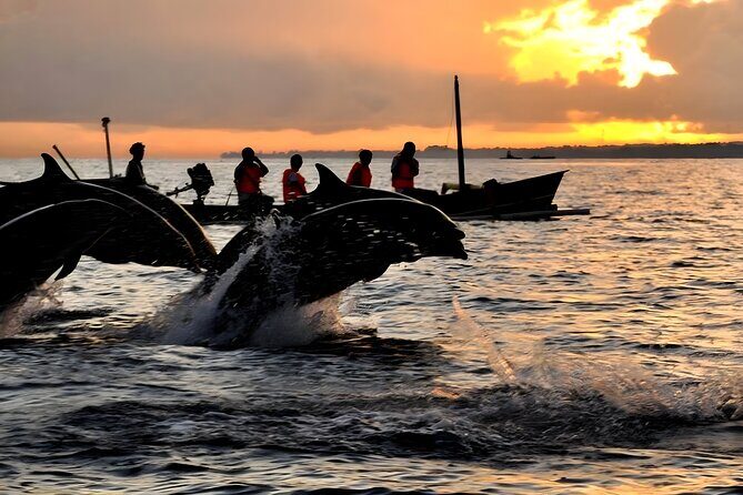 Bali Dolphin Watching Sunrise Tour in Lovina Beach - Candikuning Fruit Market (Candi Kuning): Local Life Between Big Sights