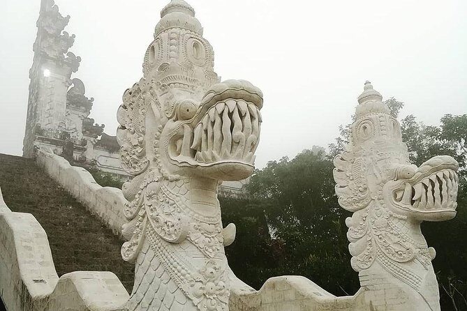 Bali Instagram Tour from Your Hotel (Private & Full-day) - North Bali and lake views: Handara Gate, Wanagiri, and Jatiluwih
