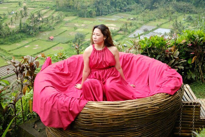 Bali Instagram Tour with Photographer - Goa Raja Waterfall inside a cave: the wet, fun finale
