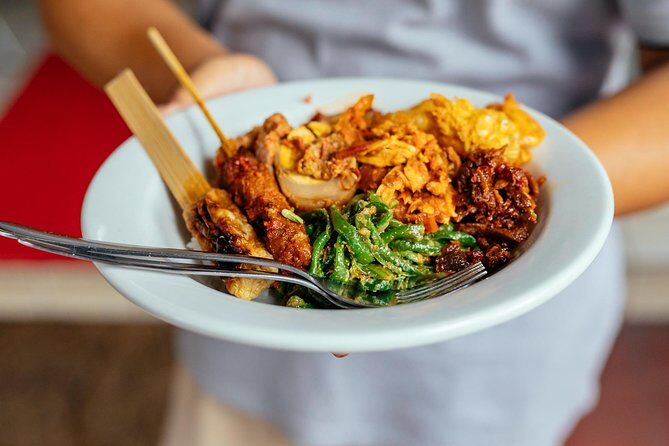 Bali Private Food Walking Tour With Locals: The 10 Tastings - The 10 tastings: expect classics, plus smart swaps