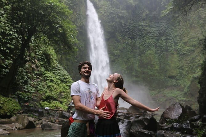 Bali Private Tour Waterfall with Tanah Lot Temple - Key things that make this tour worth your time