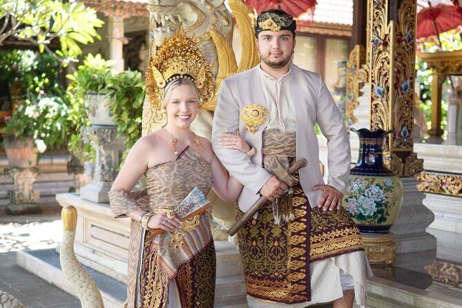 Bali Professional Photoshoot in Traditional Dress Outfit - Where the shoot happens: traditional home studio + temple backdrops