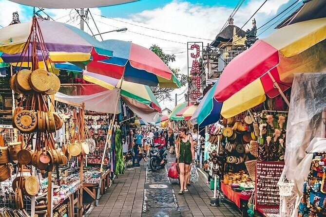 Bali Tour : Best Attractions in Ubud with Rice Terrace - Sacred Monkey Forest Sanctuary: temple walls and monkey etiquette