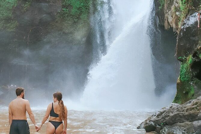 Bali Tour : Tegenungan - Tukad Cepung - Kanto Lampo - Tibumana Waterfall - Stop 1: Tukad Cepung Waterfall and its rock-cliff light effects