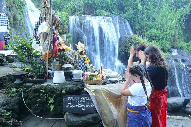 Balinese Village Experience - Making canang sari offerings: the small details you’ll remember