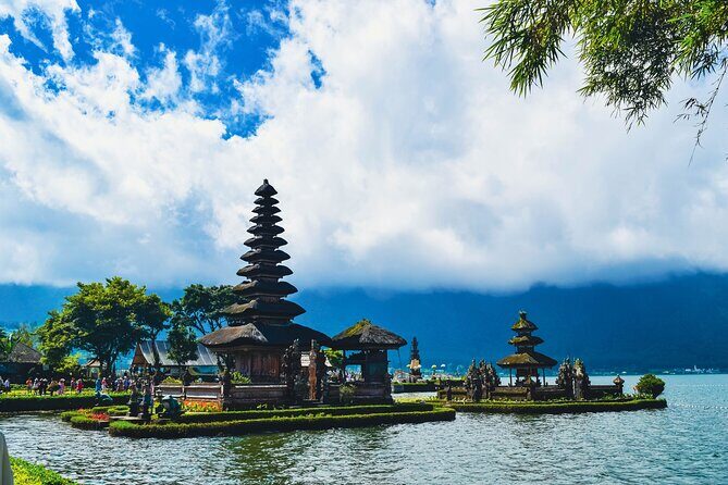 Bedugul and Singaraja Tour - Candi Kuning Market: Fruit, Flowers, and Highland Farm Life