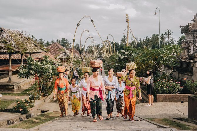 Besakih Mother Temple, Penglipuran Village and More - Full Day - Kertha Gosa Park: Your First Look at Balinese Sacred Architecture