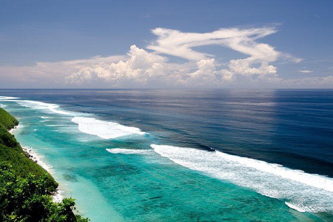 Best Bali Beaches - Uluwatu Temple - FREE Wi-Fi - Uluwatu Temple Area: The 6pm Kecak and Fire Dance