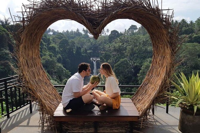 Best of Bali Jungle Swing with Ubud Sightseeing Tour - Tegenungan Waterfall: Swim Time Without the Extra Planning