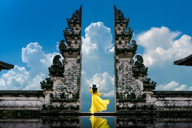 Best of The Gate of Heaven and East Bali Tour - Taman Ujung Sukasada (Ujung Water Palace): long bridges, three ponds, and European touches