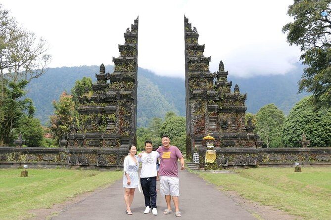 Complete your Bali Holiday with Bali Instagram Tour including Lunch - A 10-hour Bali Instagram day plan from Kuta