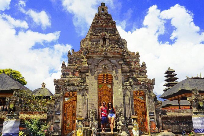 Complete your Bali Holiday with Bali Instagram Tour including Lunch - Wanagiri Hidden Hills and Twin Lakes: why this stop works for Instagram