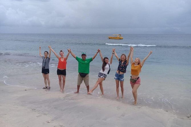Explore The Nusapenida island In one Day - Guide Quality: Why Names Like Agus, Idewa, and Komang Matter