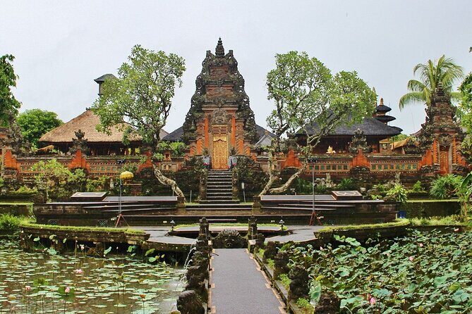 Full-Day Highlights and Best of Ubud Village - Getting Around: Pickup, Private Comfort, and Traffic Smarts