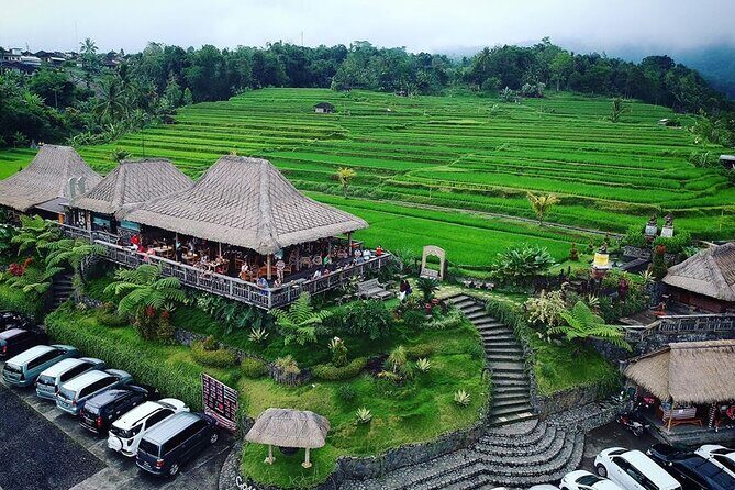Full Day Private Water Temples Tour in Bali - Ulun Danu Bratan: Lake Beratan Views and Meru-Style Temple Details
