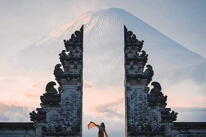 Gate Heaven Lempuyang Tirta Gangga East Bali Private Guided Tour - Tirta Gangga Water Garden: a royal palace you can actually slow down in