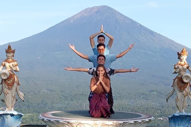 Gate Heaven Lempuyang Tirta Gangga East Bali Private Guided Tour - Lempuyang Temple’s Gates of Heaven: the view, the line, and the climb