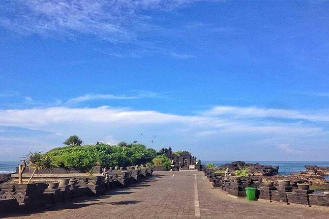 Half-Day Taman Ayun UNESCO and Tanah Lot Temple with private Car - What to Pack and How to Show Up Comfortably