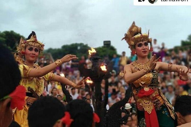 Kecak fire dance and uluwatu temple tour - free wifi - Stop 4: Jimbaran Beach at night—restaurants, fisherman nets, and seafood BBQ nearby