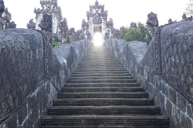 Lempuyang Temple Entrance Ticket All Inclusive - Lempuyang Temple: the Agung Volcano Shot and the Sacred Gate
