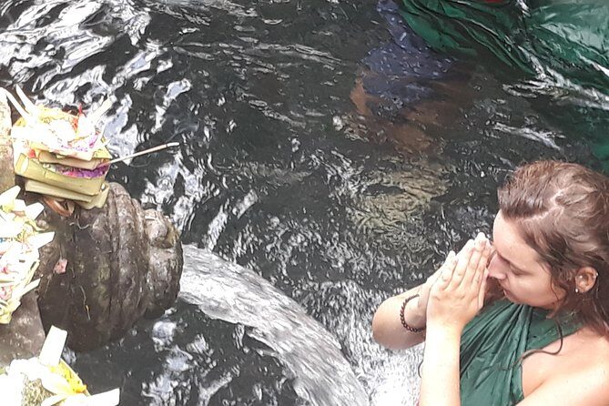 Magic Of Ubud Temple Swing And Waterfall Private Guided Tour - Ulu Petanu Waterfall: a green break after temples and swings