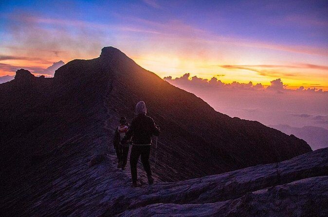 Mount Batur Sunrise Trekking, Hot Springs & Lunch at Restaurant - Buffet lunch at Batur Sari/Amora with volcano views