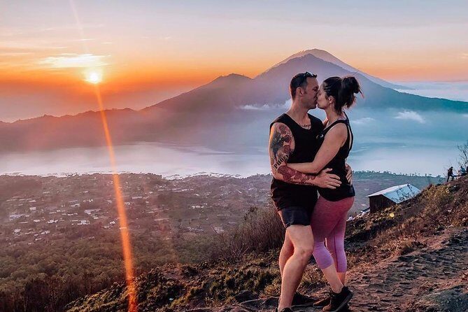 Mt batur Sunrise Trekking and Natural Spring Tour - Crater breakfast and the sunrise view you came for