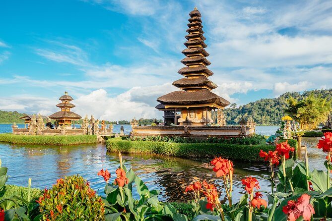 North Bali: Sekumpul Waterfalls and Ulun Danu Temple Tour - The driving reality: why the day can feel long