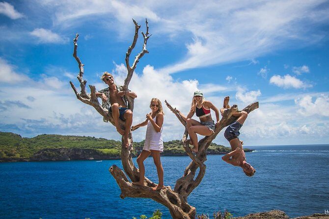 Nusa Penida Instagram Tour: Legendary Spots (Private & All-Inclusive) - The long island block: making the 7 hours feel worth it