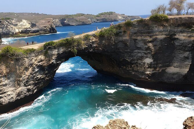 Nusa Penida Island Beach Tours with Snorkeling From Bali - Crystal Bay: Palm-Fringed Views and Easy Access