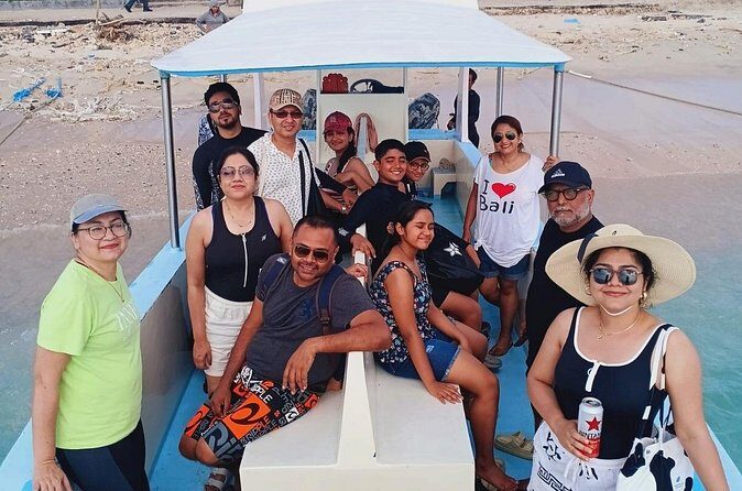 Nusa Penida Snorkeling at Manta Bay and Land Tour (inclusive) - Lunch on Nusa Penida: A Real Reset Before Water Time