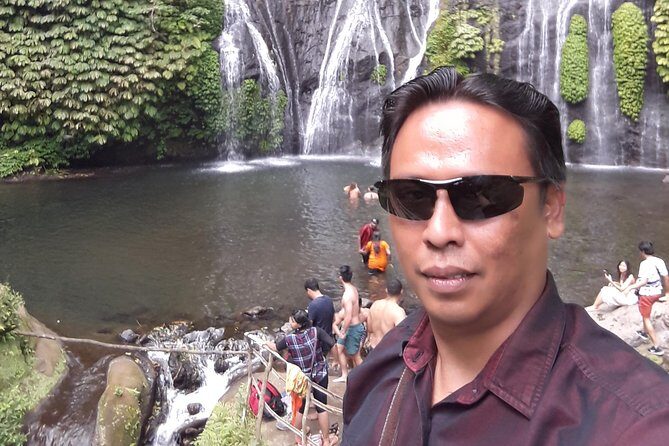 Private Bali Driver & Car Charter – Flexible Full Day Custom Tour - Bratan lake temple and Tanah Lot: water-and-rock icons