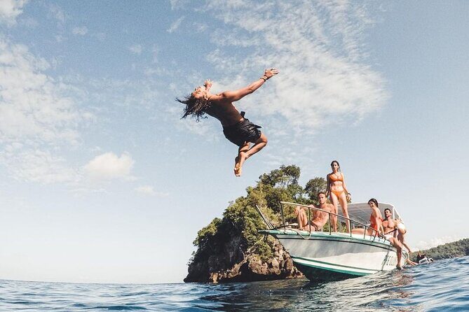 Private Boats in Bali and Nusa Penida - Timing That Works: 08:00 or 09:00 Starts, Back at 17:00