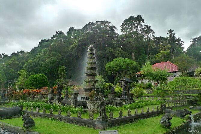 Private Full-Day Tour: The Gate of Heaven and East Bali Trip - Lempuyang Temple and the Gate of Heaven view over Mount Agung