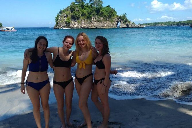 Private Instagramable West Nusa Penida Tour - Crystal Bay: Snorkeling-Friendly Water and Shore Time