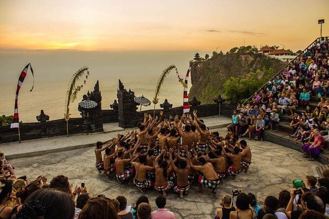Private Tour Bali Beaches and Uluwatu Temple with Dinner - Getting There Smoothly: 10:30 Pickup and Private Car