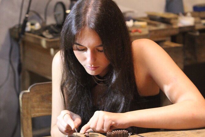 Silver Jewelry Making Class and Ubud Tour with All Inclusive - Tegenungan Waterfall: Where Timing and Weather Matter