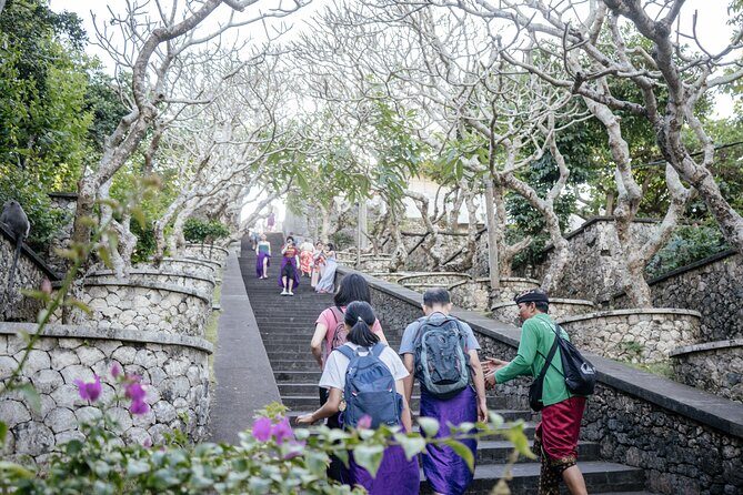 Skip The Line Tour: Uluwatu Temple and Kecak Fire Dance Tour – Half Day - Small-group vs private: who should choose what