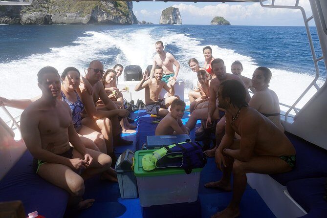 Snorkelling with Manta Rays at Nusa Penida and Lembongan - Lunch, fruit, and boat time: how they keep you comfortable for 7 hours