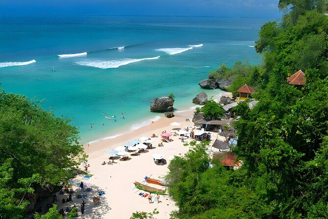 Tanah Lot and Uluwatu Temple Tour - Bali Full Day Sightseeing Tours - Kecak and fire dance: the performance that anchors the whole Uluwatu area