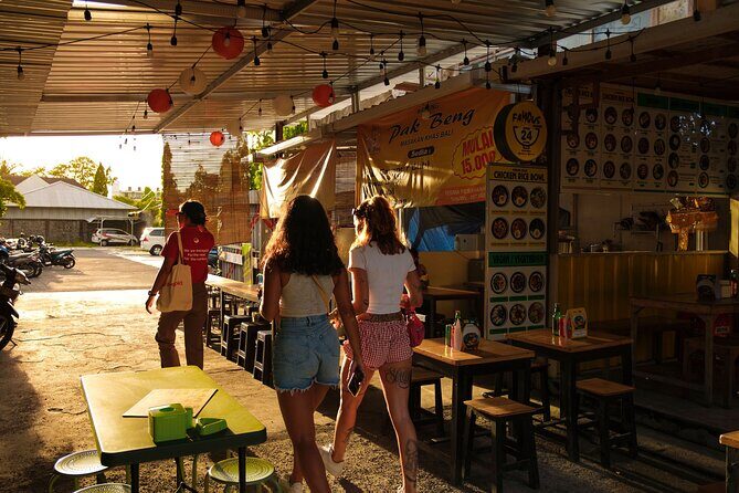 Taste & Explore Bali: Denpasar Street Food & Historic Sites - Pura Agung Jagatnatha first: temple etiquette and why it matters