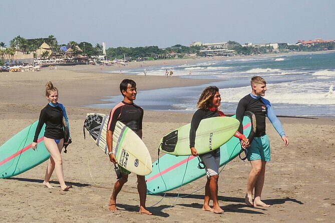 The funniest private 2 hour surf lesson, Canggu - Meeting at Jl. Nelayan No.77 and choosing a realistic start
