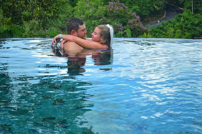 Ubud Monkey Forest Sanctuary Tours and Cretya - Sacred Monkey Forest Sanctuary: close encounters in a small forest